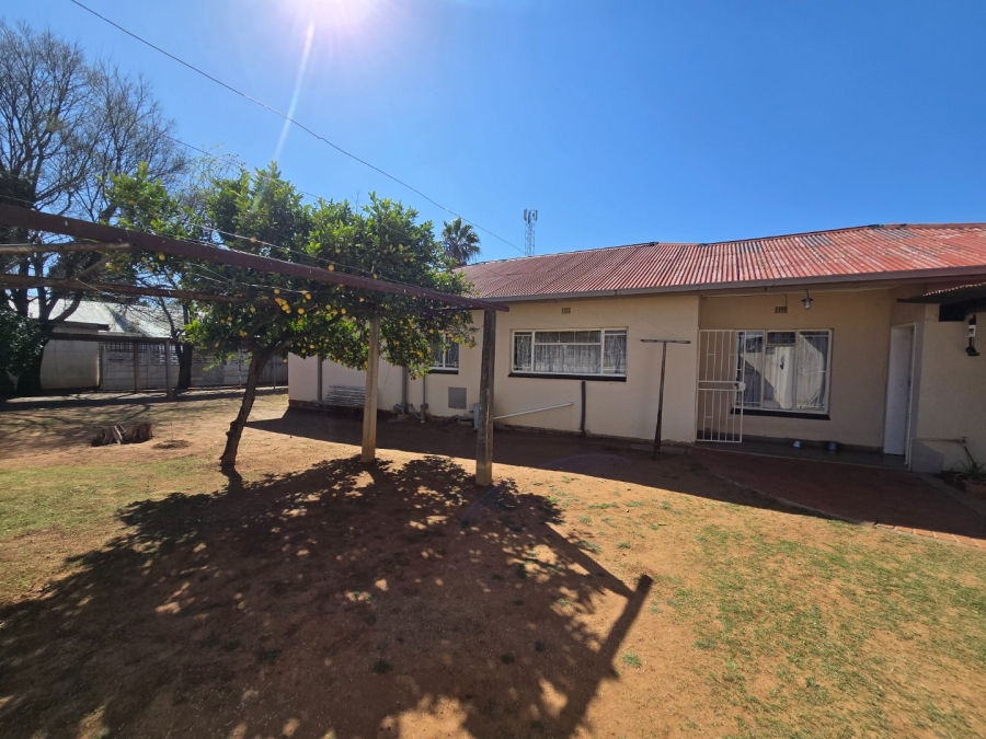 3 Bedroom Property for Sale in Universitas Free State
